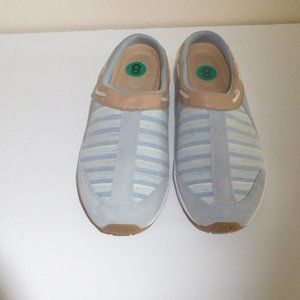 EASY SPIRIT NEW  BLUE NAUTICAL SLIP ONS